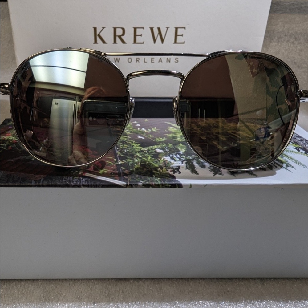 Krewe sunglasses in great condition. Never worn out . . Blinker edition.